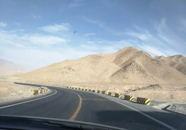 自驾游,两家四人开自己的车,费用如何分摊合理?