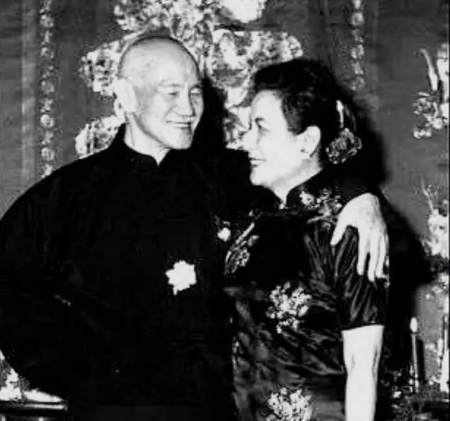 去弯弯旅游，和弯弯人交往千万别聊哪些话题？