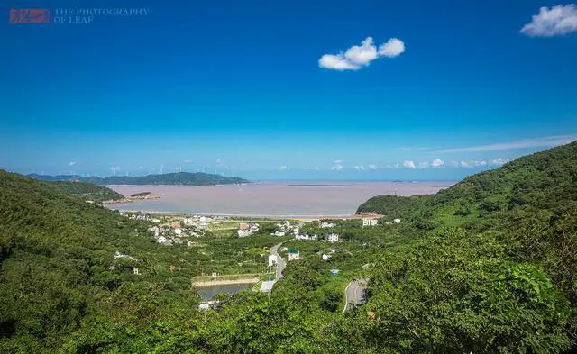 十一假期马上就要到了，准备去吃海鲜，有哪些旅游攻略可以推荐？