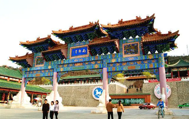 天水有哪些著名的旅游景点？