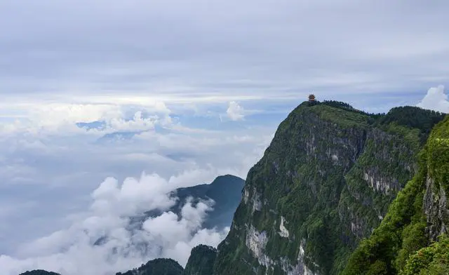 峨眉山有哪些好玩的景点？峨眉山门票多少钱？