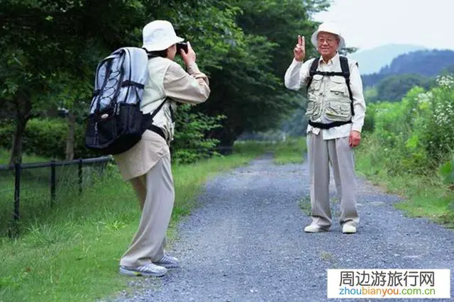退休了,喜欢旅游,从哪里转起呢?