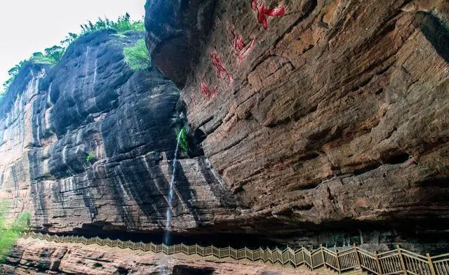 赣州的第一名山是什么山?在哪
