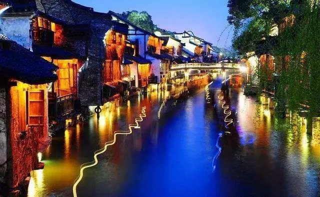 成都周边自驾游一天有什么好玩的地方?