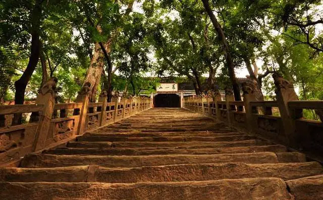 山西吕梁最有名的旅游景区是什么?