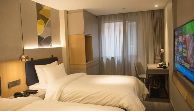 想去去南京，打算在夫子庙附近住宿，有好的推荐吗？