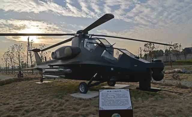 武汉木兰草原和木兰水镇哪个好玩？