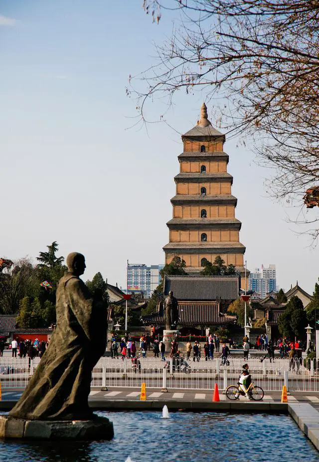 西安和咸阳是一个地方吗?西安和咸阳有什么关系？