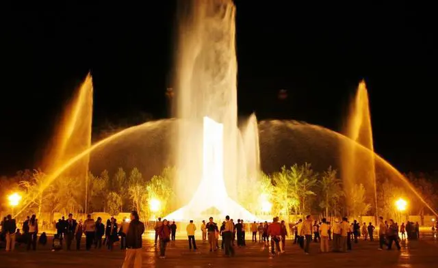 拉萨布达拉宫旅游攻略