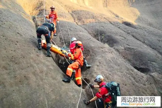 郴州一游客捡拾无人机，坠下百米悬崖后生还, 你怎么看？