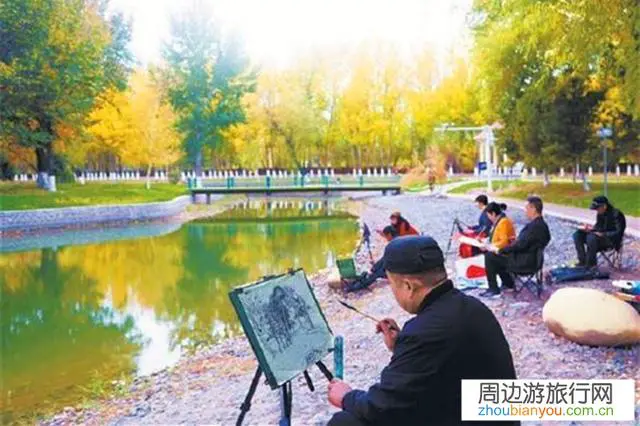 利用旅游的间隙，写生油画有矛盾吗？