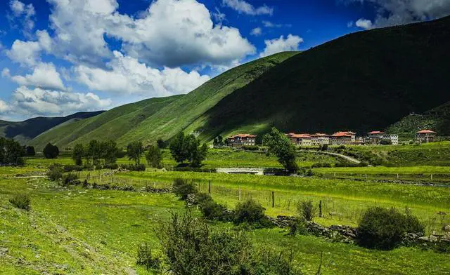 川藏线海拔高度示意图?川藏线海拔最高的地方是哪里