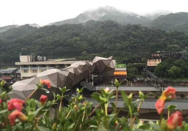 弯弯环岛自由行有什么旅游攻略吗？