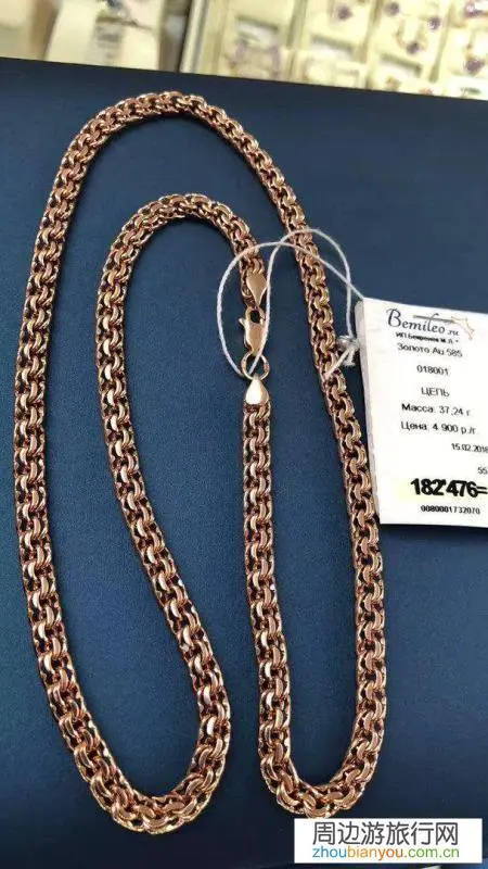 去俄罗斯旅游,给姐妹带什么礼物比较合适?最好是精致一点的?