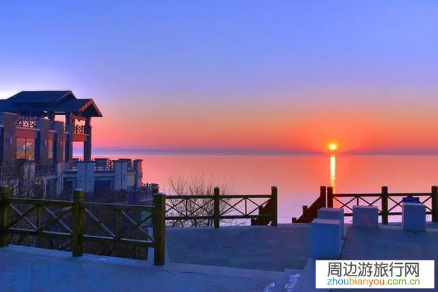 想到辽宁省海边去看日出，请推荐哪里好看？