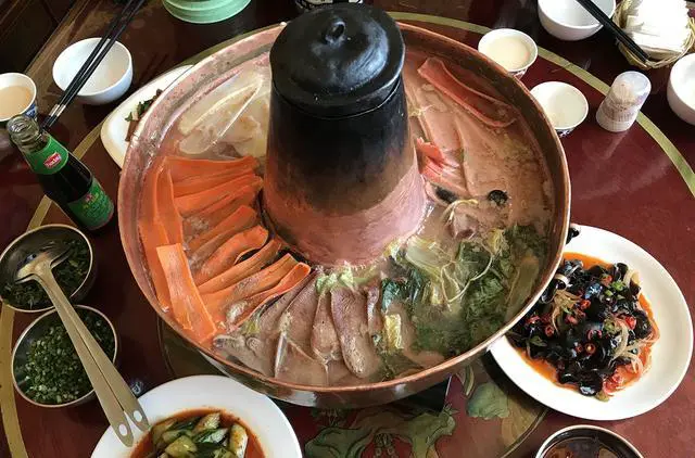 去旅游，西藏和云南你会选哪个？