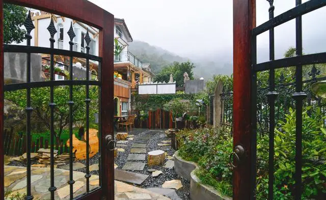 去杭州旅游,住在哪个区最方便?