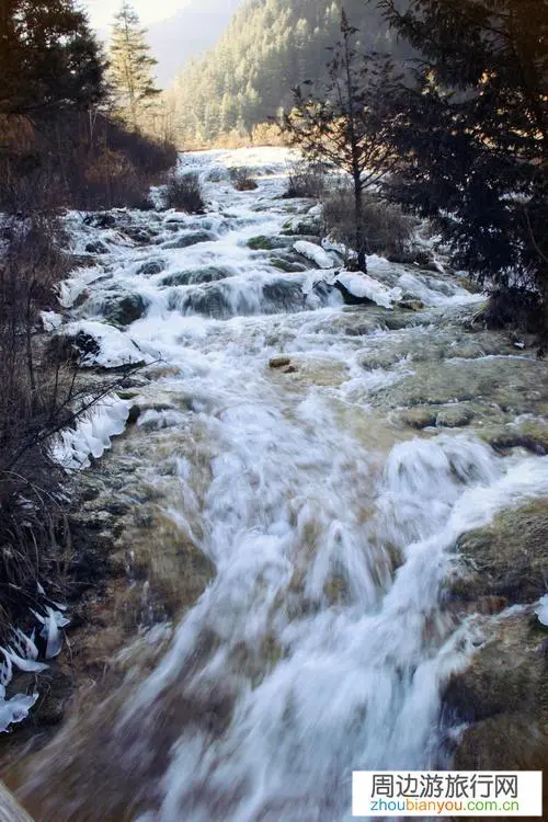 岁末年初，你可以推荐旅游景点吗？