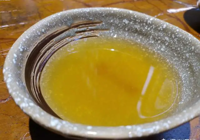 在云南普洱吃米线，一定要喝醋才好吗？