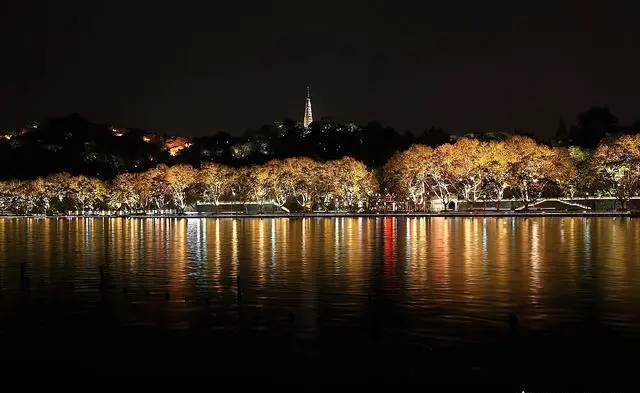 什么时候去杭州旅游最好？