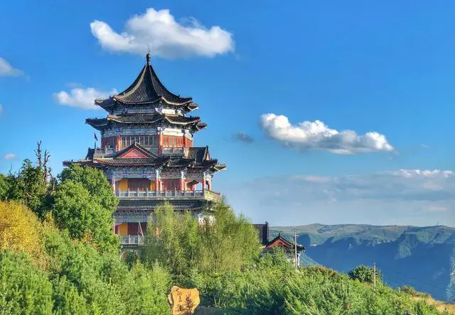 平凉山旅游景点有哪些？甘肃平凉崆峒山好玩吗？