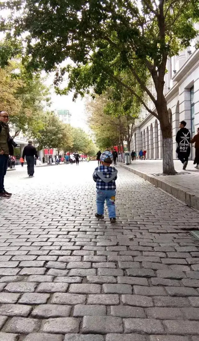 这个季节去哪里旅游好?