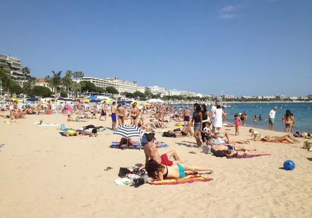 世界各地都有哪些奇葩的旅游禁忌？