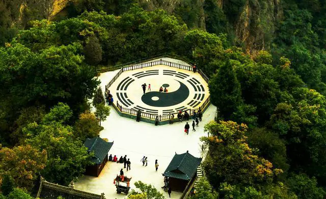 平凉山旅游景点有哪些？甘肃平凉崆峒山好玩吗？