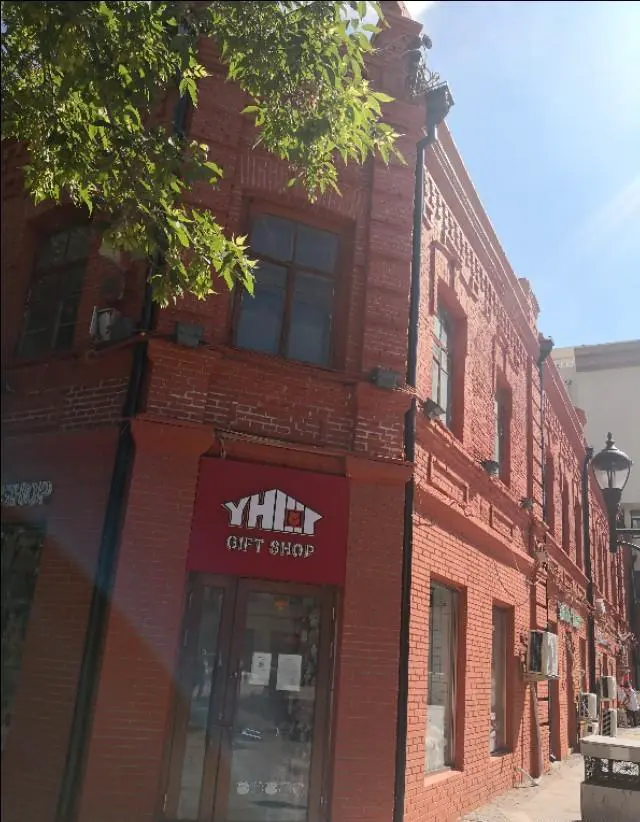 湖南理科女，想去哈尔滨工程大学，父母因为又远又冷天气干燥严厉反对，我该怎么说服他们？