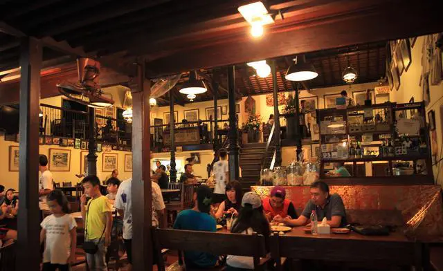 旅游途中你吃过的最难吃的地方小吃是什么？