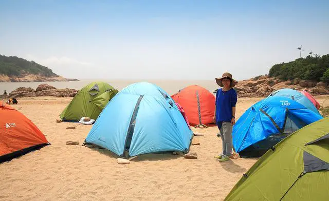 象山松兰山沙滩在哪？