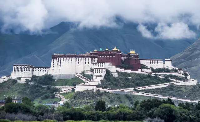 拉萨布达拉宫旅游攻略