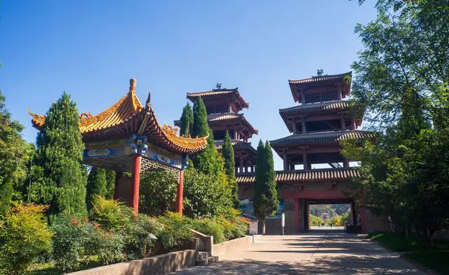 函谷关和潼关是一个地方吗？