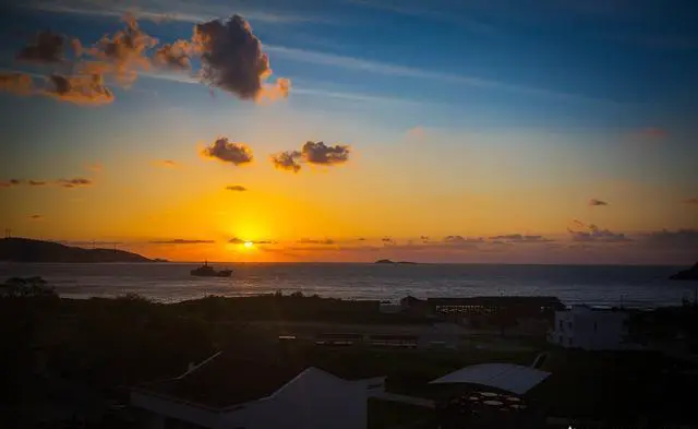 十一假期马上就要到了，准备去吃海鲜，有哪些旅游攻略可以推荐？