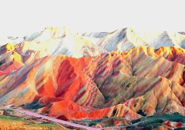 去西北自驾,什么车比较合适?