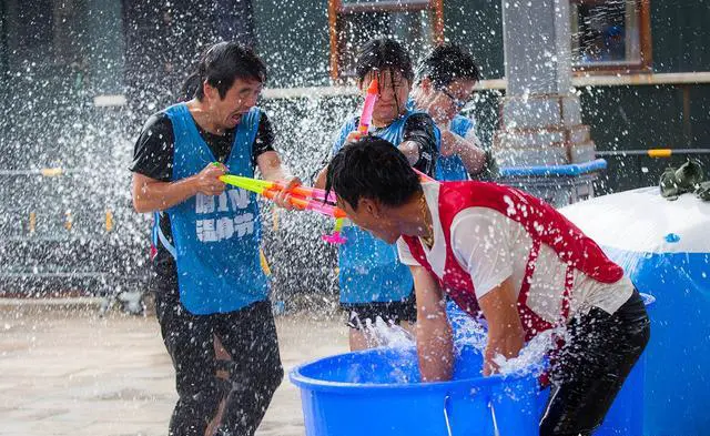 暑假去浙江玩，有推荐的地方吗？