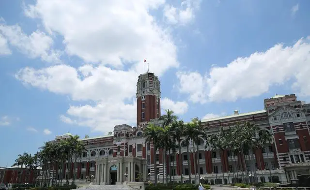 不想买门票，又想看很多景，国内去哪几个地方合适一些？