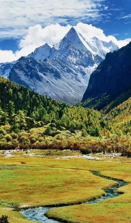 谁可以给我讲讲稻城亚丁怎么样,建议啥的?