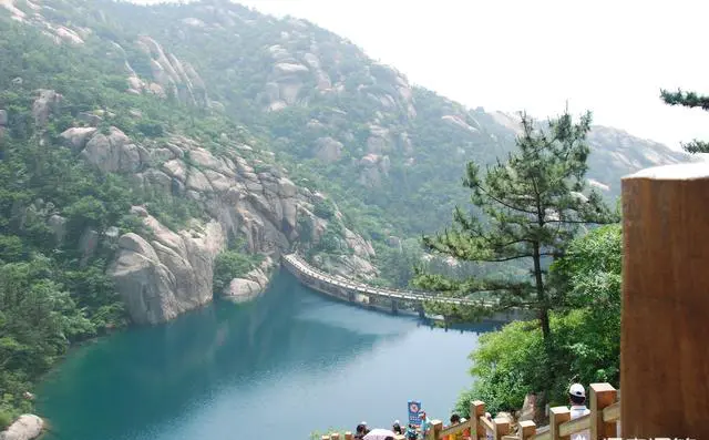 青岛有哪些吃的、玩的特别好的地方值得推荐？