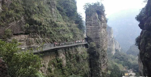 你的家乡有什么好玩的景点？