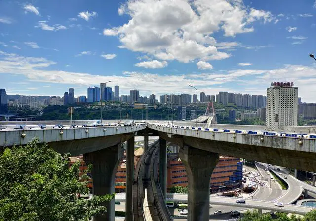 为什么感觉一些重庆的厂里有很多贵州人?