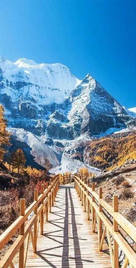 谁可以给我讲讲稻城亚丁怎么样,建议啥的?