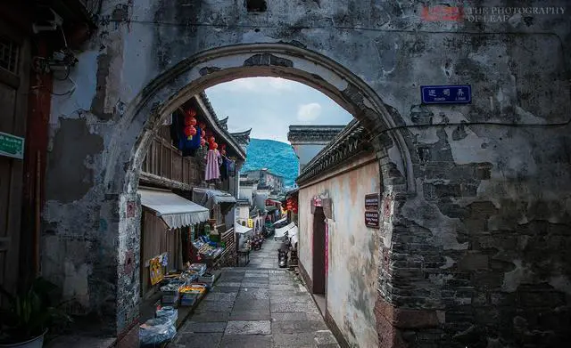 象山和普陀山哪个好玩？