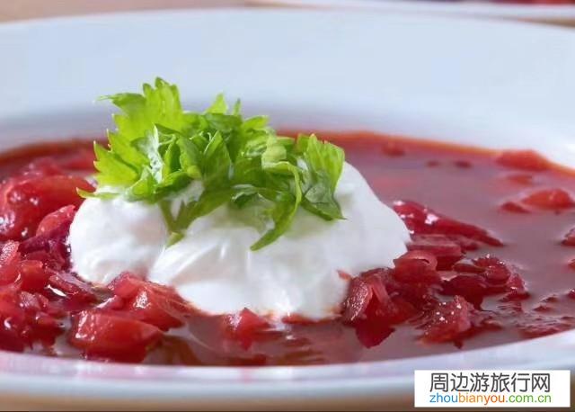 两个女学生冬天去哈尔滨旅游四五天左右，大概要花多少钱？