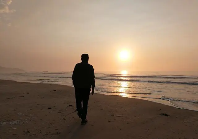 喜欢旅游的朋友们，你喜欢看旅游小视频还是旅游文章呢？为什么？