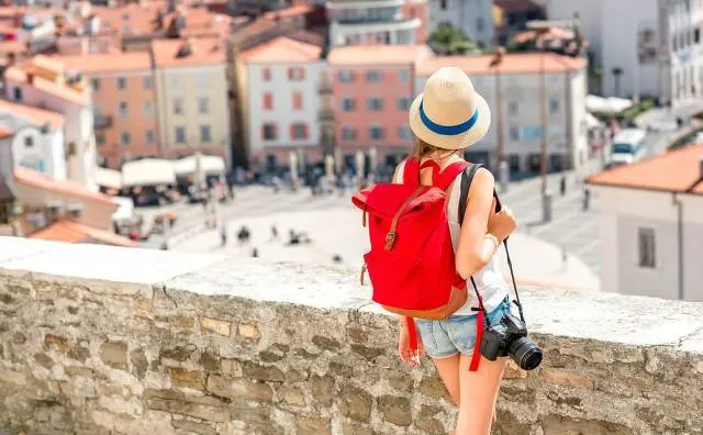 为什么说旅游，最好不要和熟人一起去？