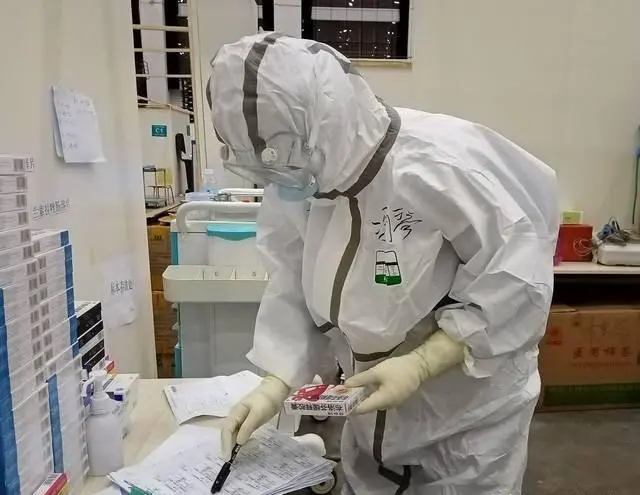 有没有哪些人,只要一提到,就忍不住为他(她)竖起大拇指?