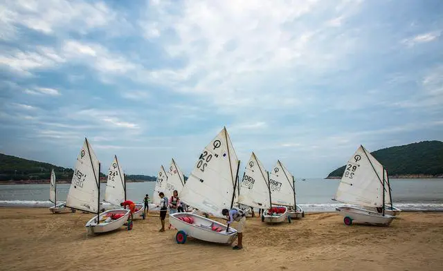 象山松兰山沙滩在哪？
