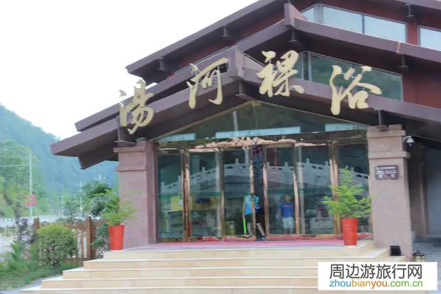 一些旅游景区开放了，在这特殊时期，景区和游客为什么要冒那个险？