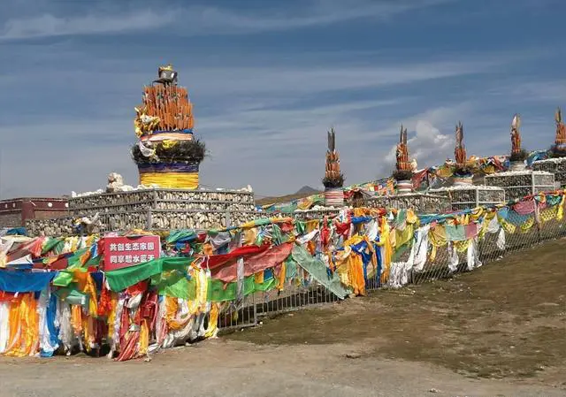 去茶卡盐湖旅游时刚好下雨，这是一种什么体验？